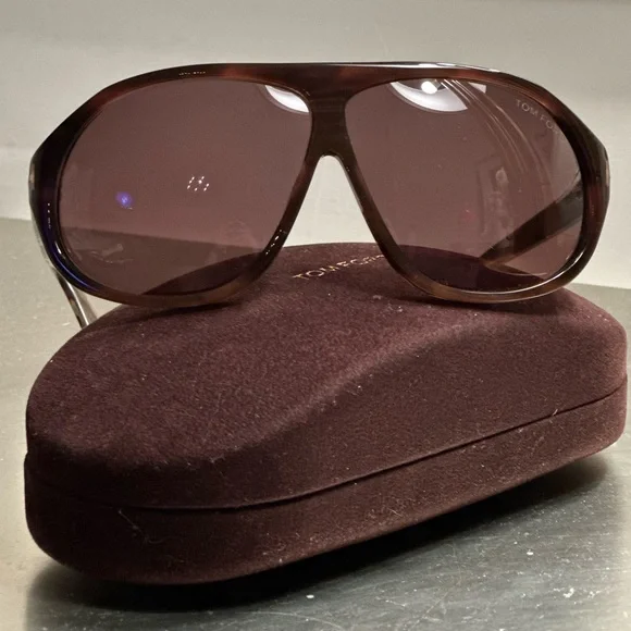 Never Used- TOM FORD NICOLO TF241 Sunglasses UNISEX Tom Ford // Nicolo Shield Sunglasses // FT0241 62J 64 - Tom  main image 3